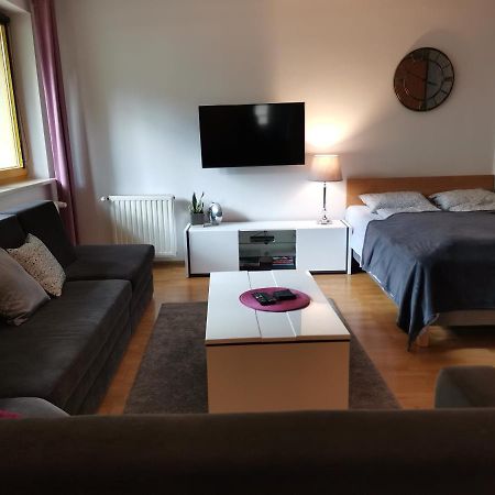 Ferienwohnung Dom Przy Plazy Dziwnówek Exterior foto
