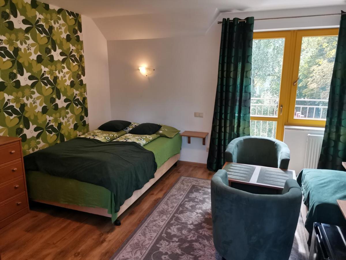 Ferienwohnung Dom Przy Plazy Dziwnówek Exterior foto
