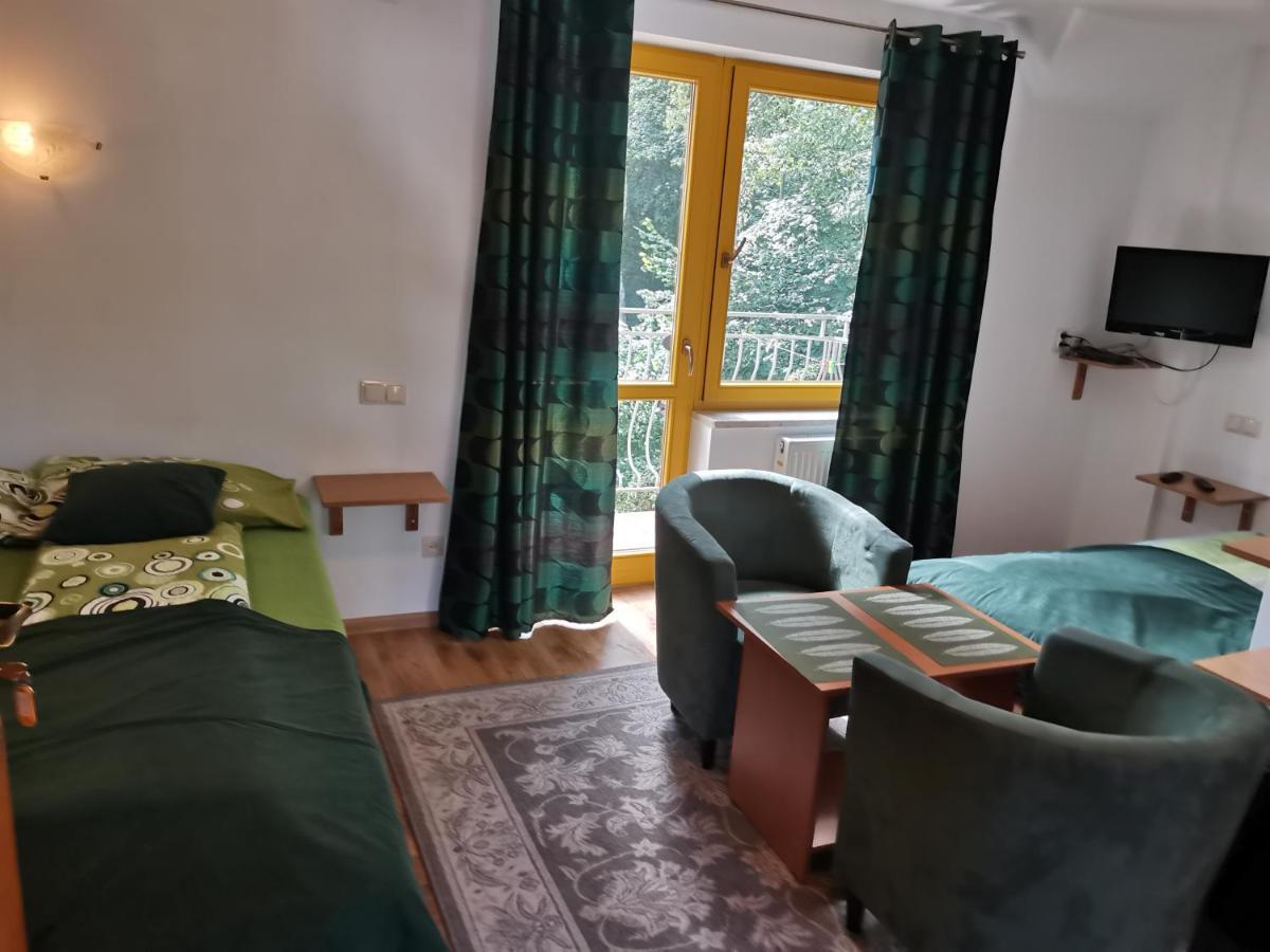 Ferienwohnung Dom Przy Plazy Dziwnówek Exterior foto