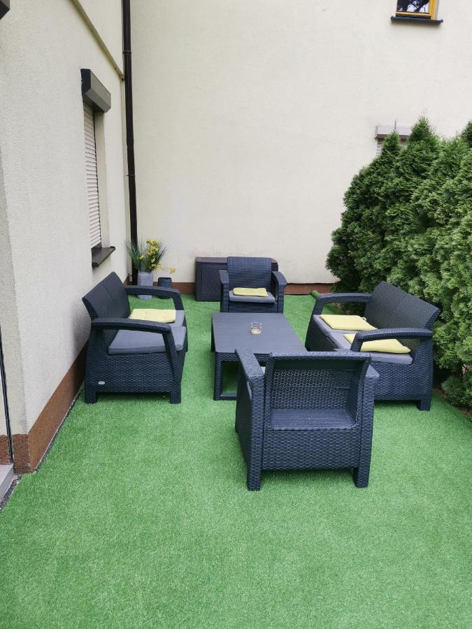 Ferienwohnung Dom Przy Plazy Dziwnówek Exterior foto